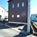 北側から見た外観