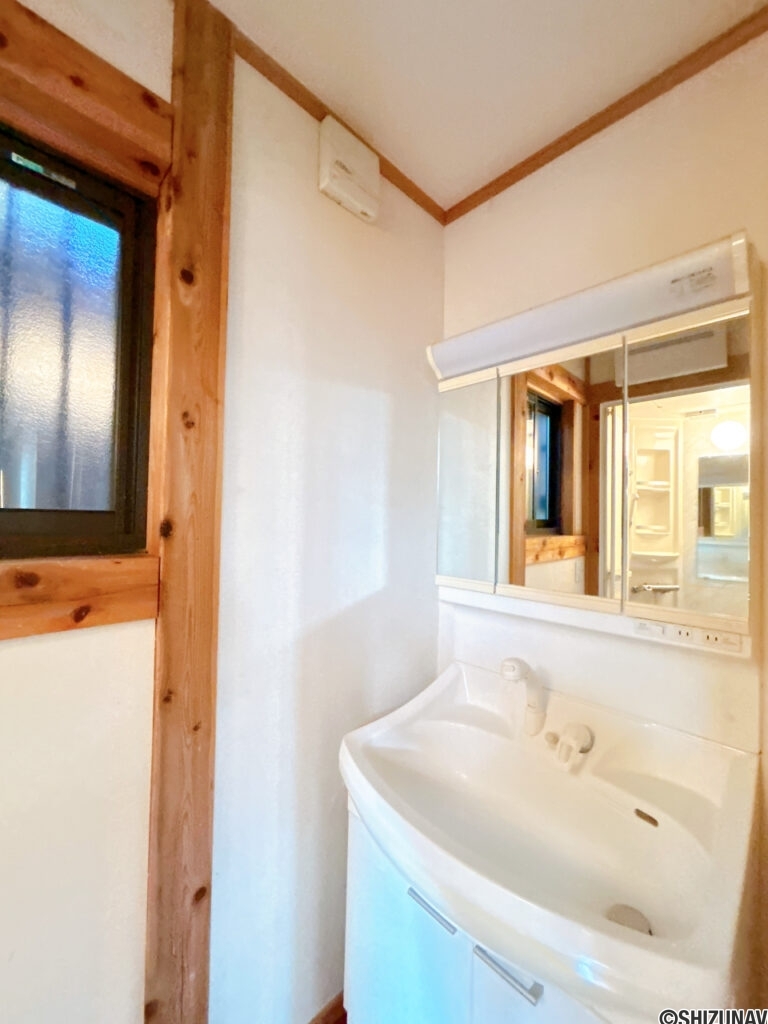 【離れ洗面台】