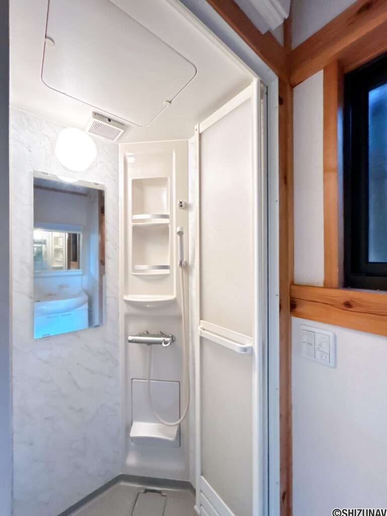 【離れシャワールーム】