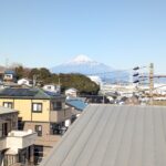 2階の和室からの富士山。
