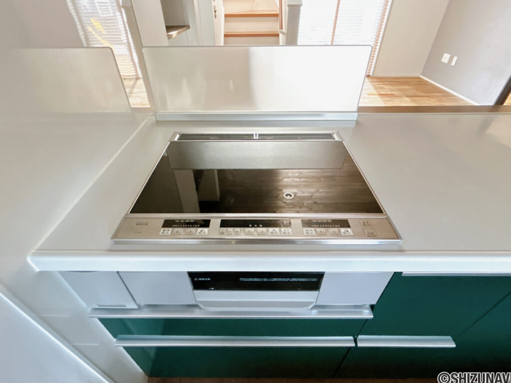 【キッチン／IHコンロ】オール電化住宅のため、IHコンロが設置されています。