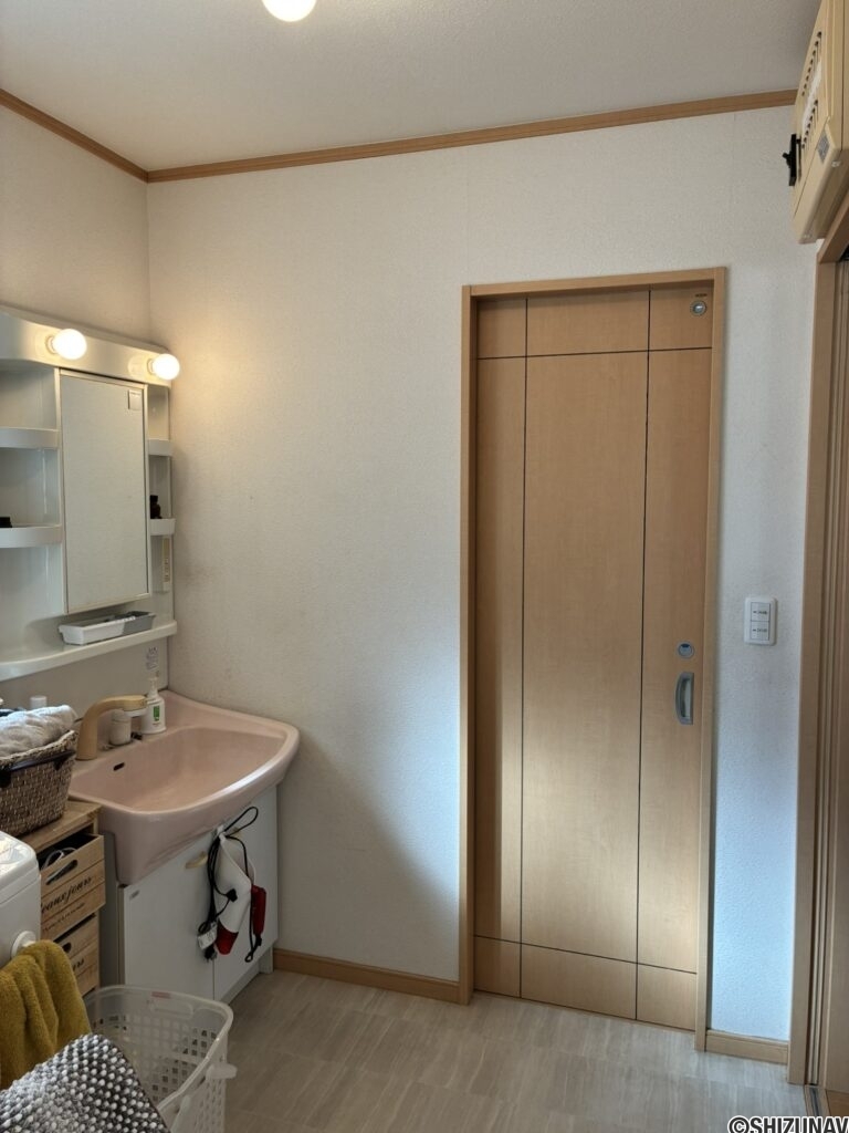 函南町大土肥　中古　内観