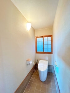 【母屋トイレ】