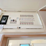 【ブレーカー】