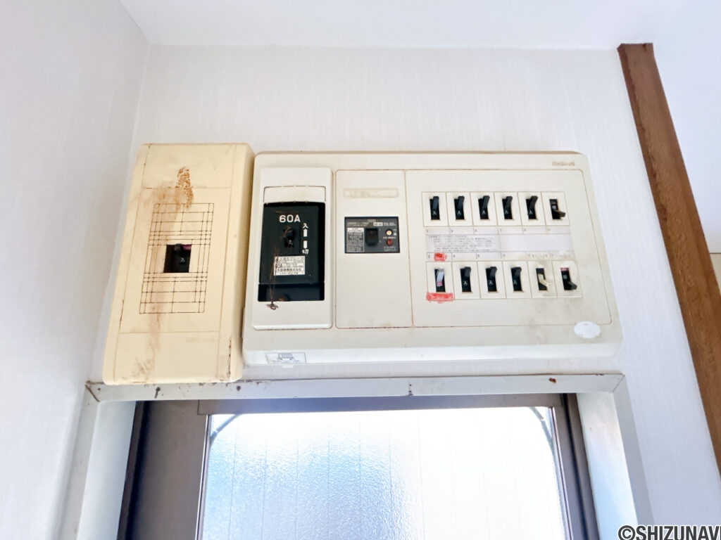 【ブレーカー】