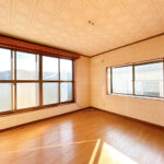 【2階南側洋室8帖】