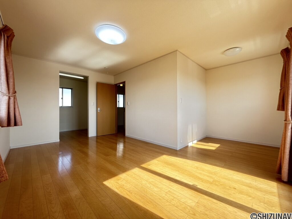 南西角主寝室になります。