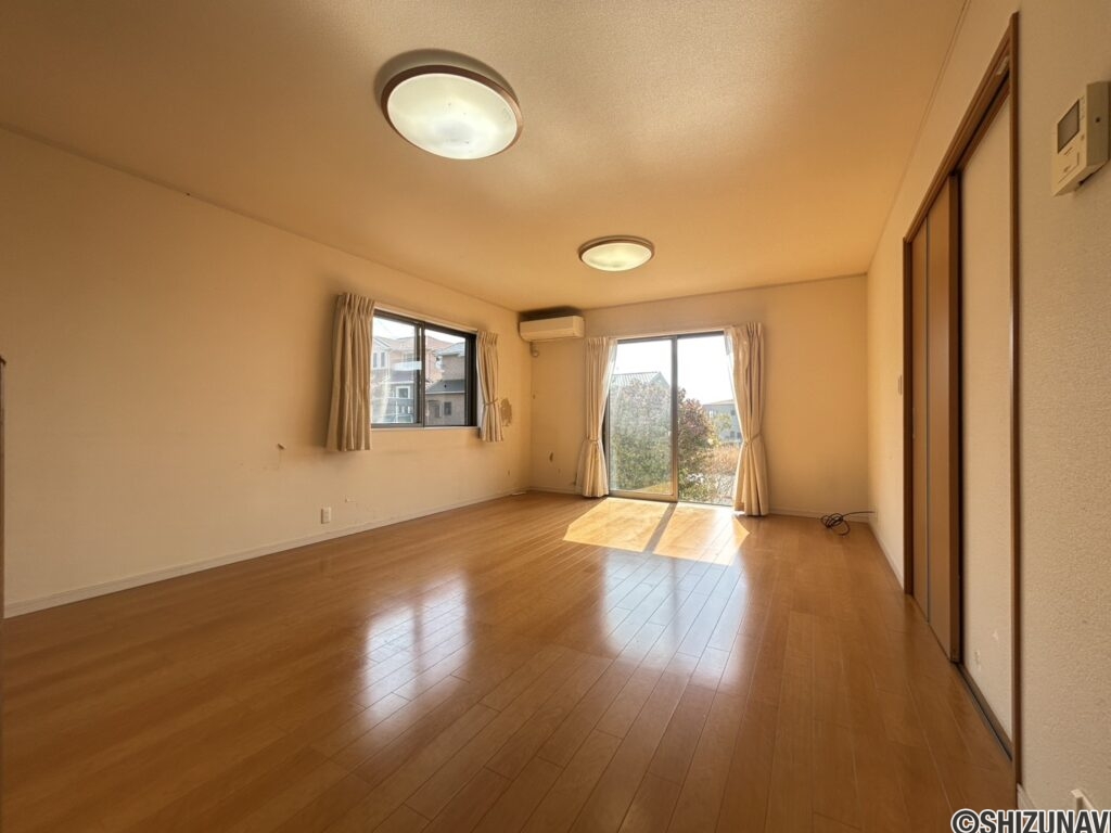 LDKになります。南東角部屋になりますので日当たり良好です。