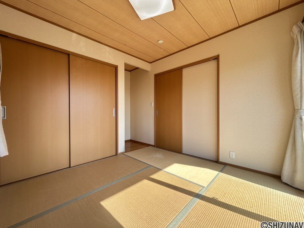 和室になります。南西角部屋になりますので日当たり良好です。