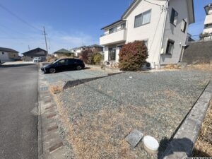 南東角から撮影しました敷地全貌になります。