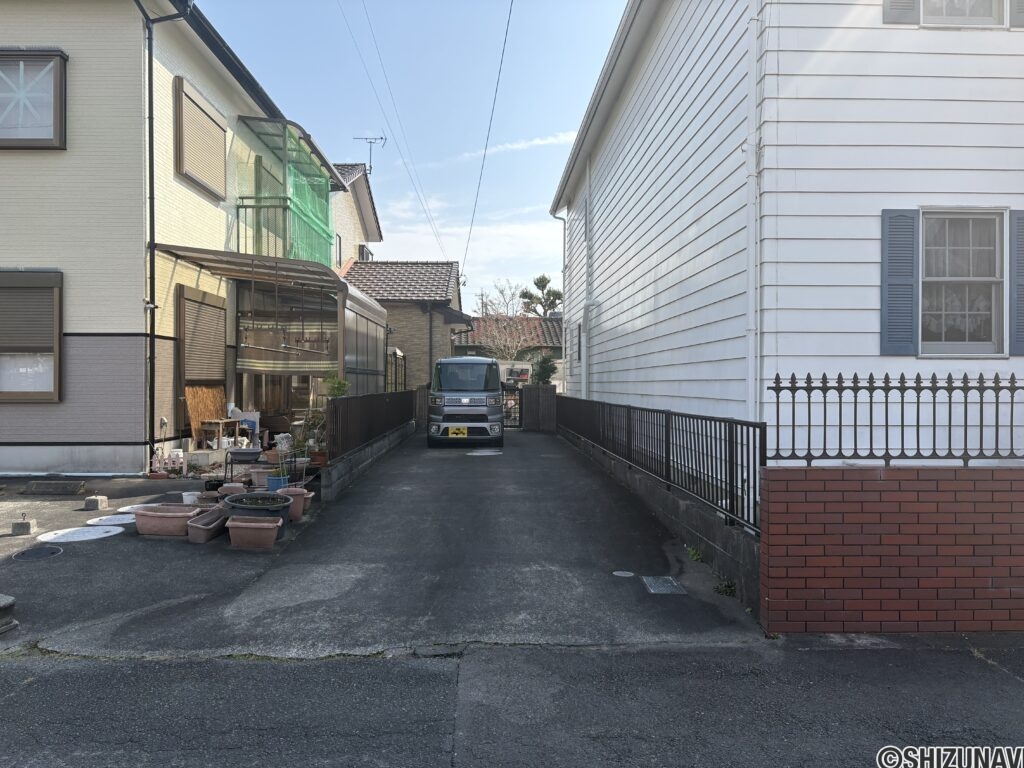 駐車場 縦列3台①