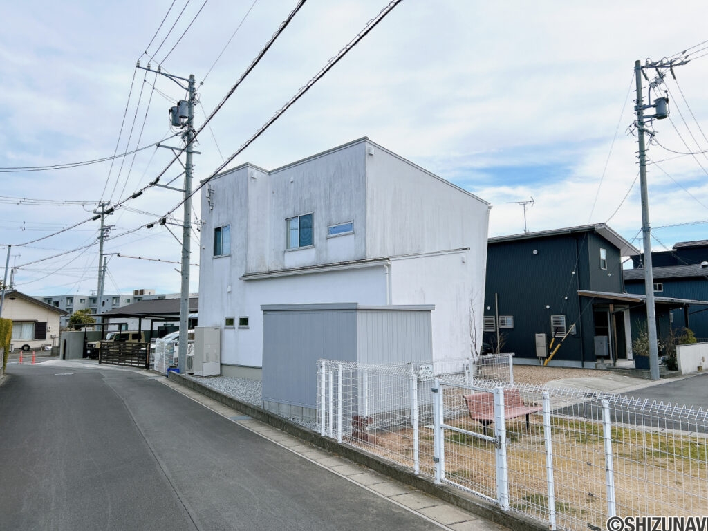 【外観】建物北西側からの写真です。