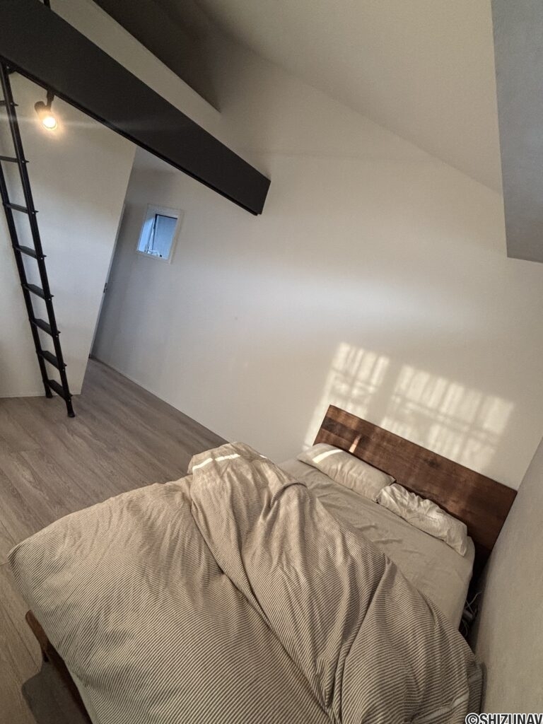 ロフト付き+プロジェクター対応壁面（ロフト）