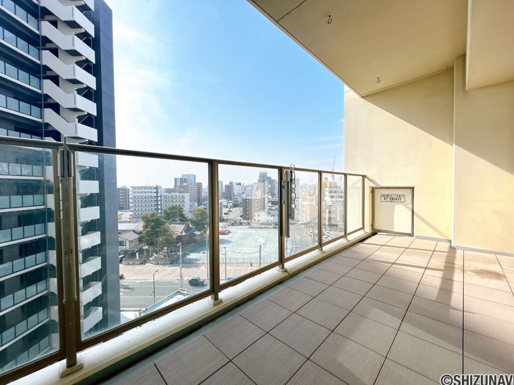 【バルコニー】