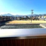 バルコニーから見た西側の風景建物がなく田園風景が広がっています！