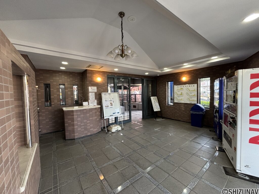 サンシェスタ三島萩　エントランス