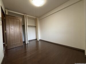 サンシェスタ三島萩　洋室1