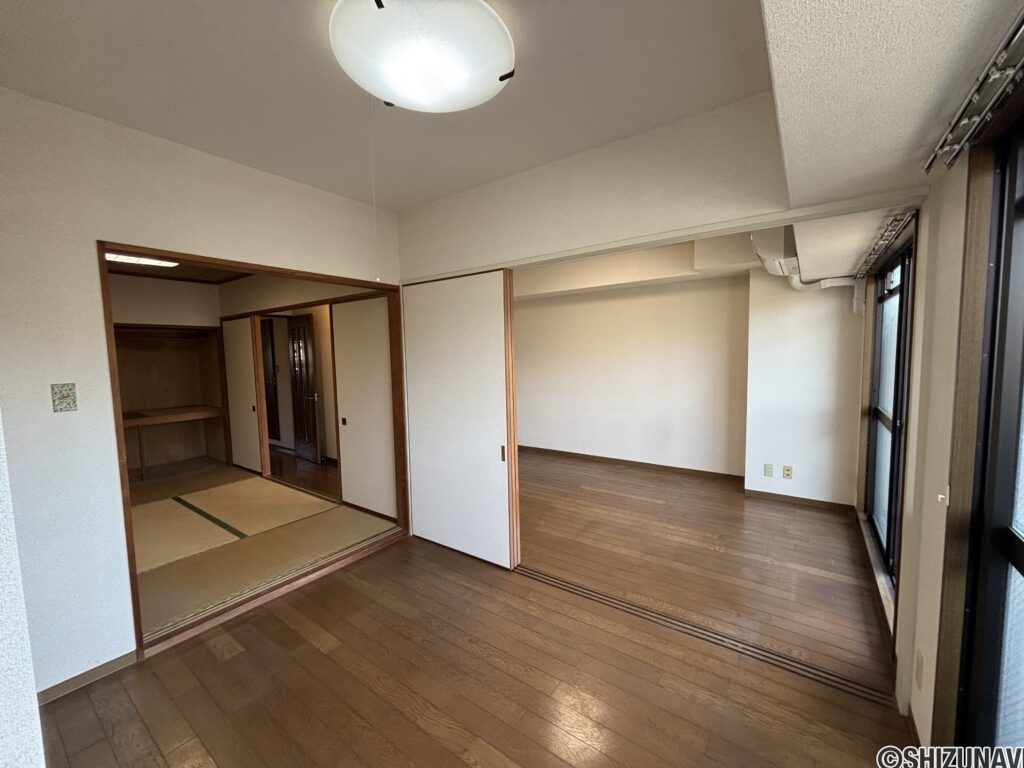 サンシェスタ三島萩　リビング3