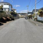 前面道路(本物件南側から撮影)