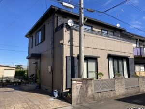 中古住宅　中新田　築28年の軽量鉄骨造、セキスイハイム施工の中古住宅ですの物件画像