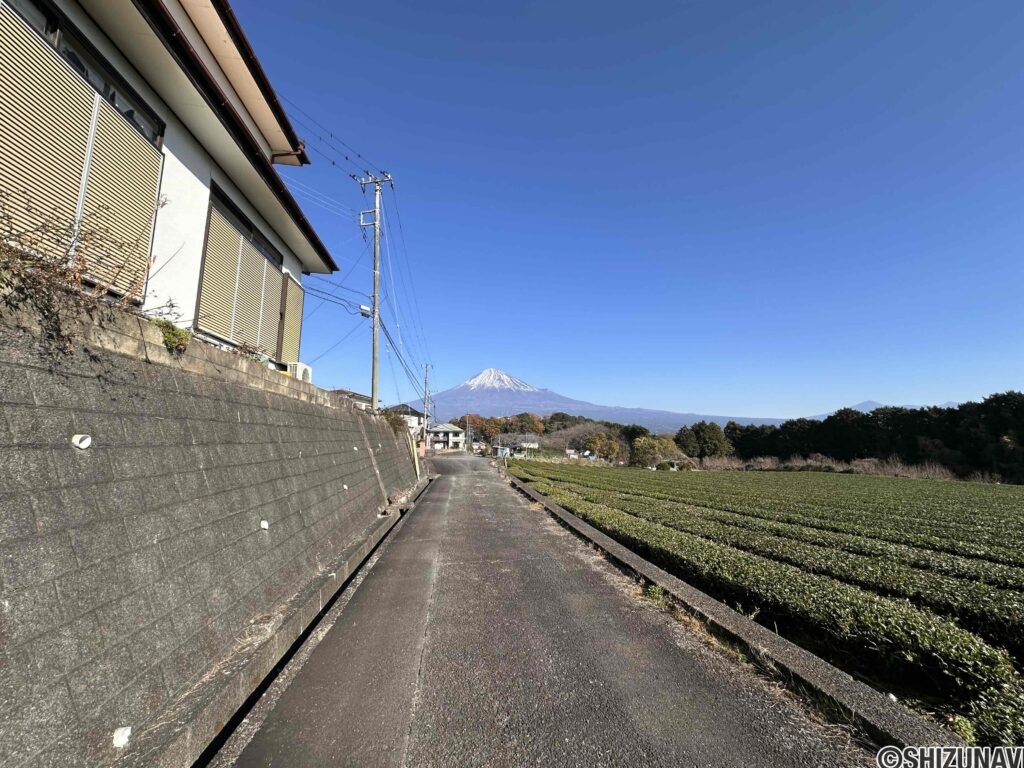 富士宮市星山　戸建て　道路