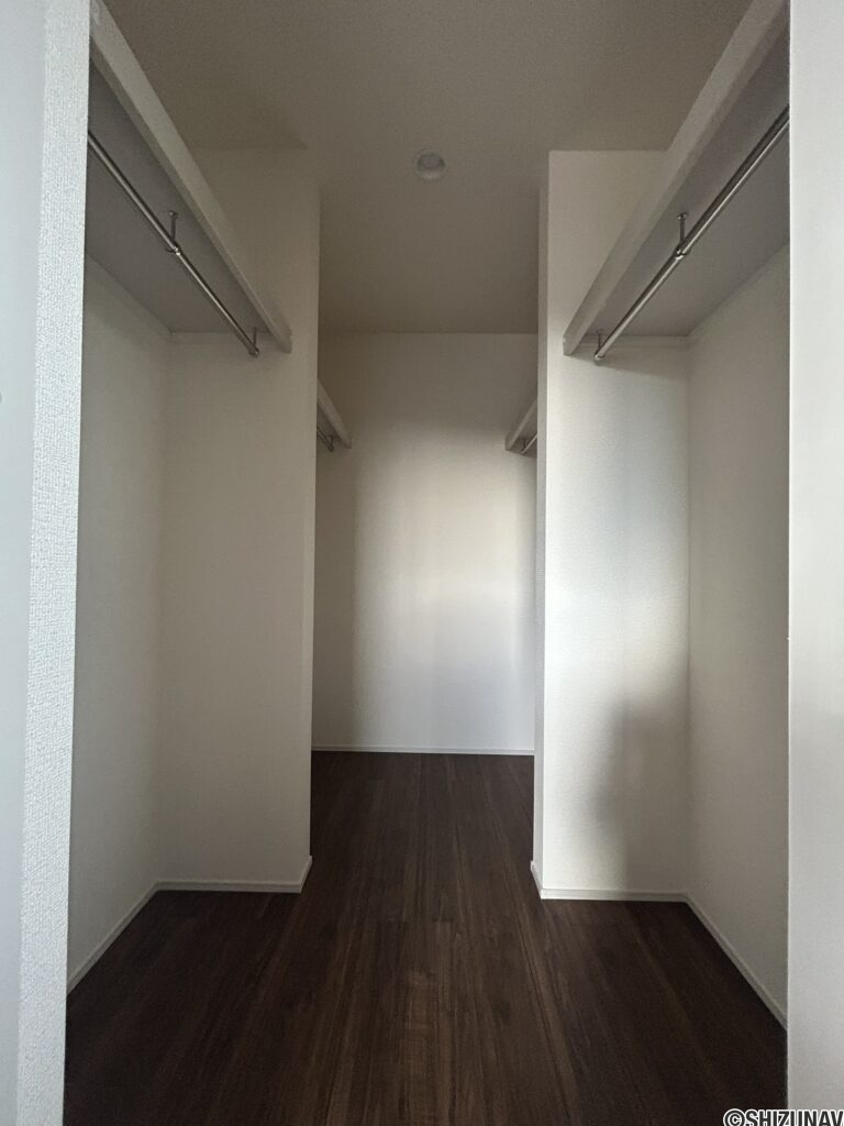 2階 ウォークインクローゼットの写真です。