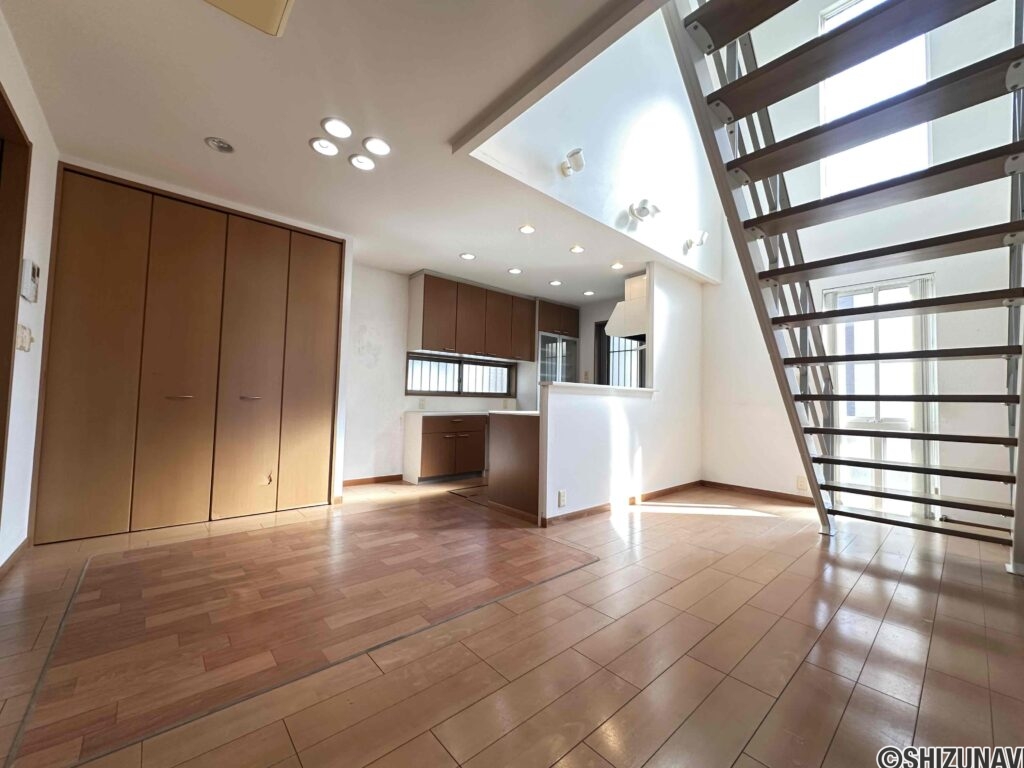 解放感のあるダイニングスペース。