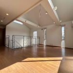 2階リビングは日当たりの良い寛ぎ空間です。