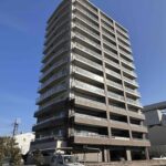 13階建ての9階東南角部屋、バルコニーからの眺望は圧巻です。