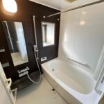 角部屋なので、お風呂に窓もございます！