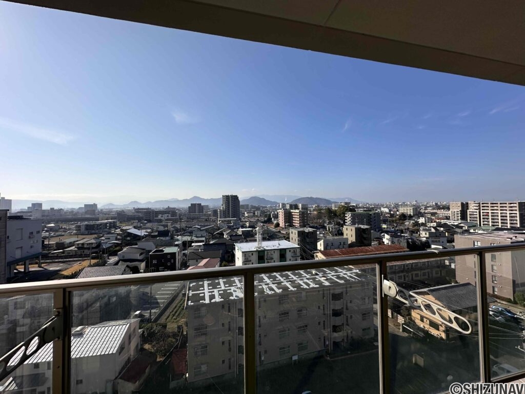 南面バルコニーからの眺望。