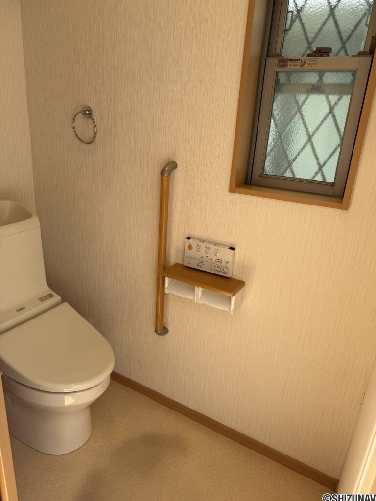 １階　トイレ