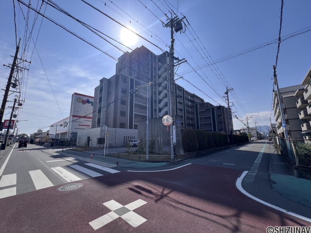 【ル・シェモア中原】　3階　4LDK　の画像