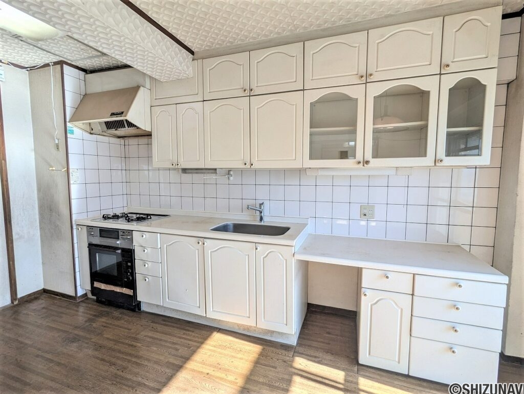 春日マンションA棟　室内