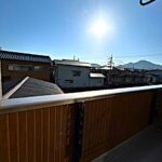 バルコニーから見た南側の風景前面建物が平屋のため日当たり良好！