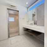 洗面所　別角度です。