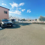 【敷地内駐車場】