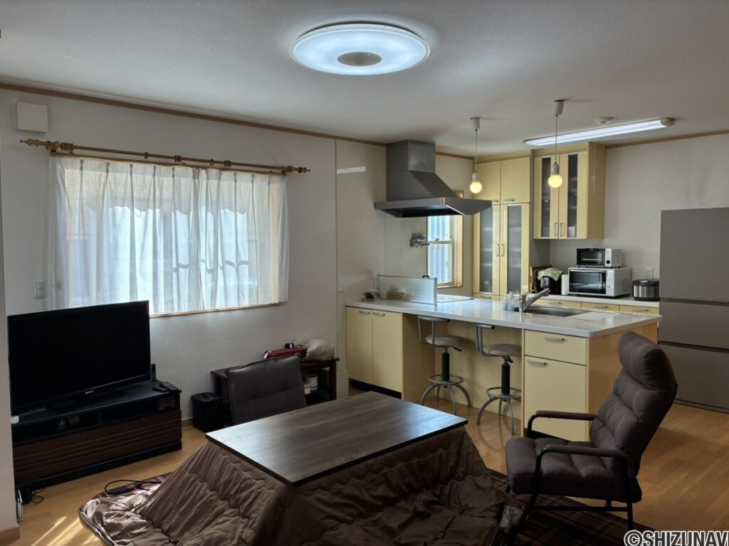 函南町大土肥　中古　内観