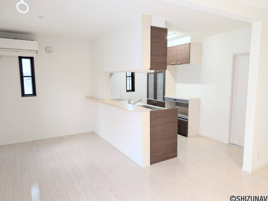 浜松市中央区和合町　中古住宅の画像