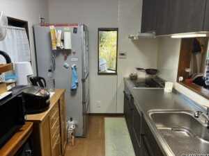 1階 キッチン①