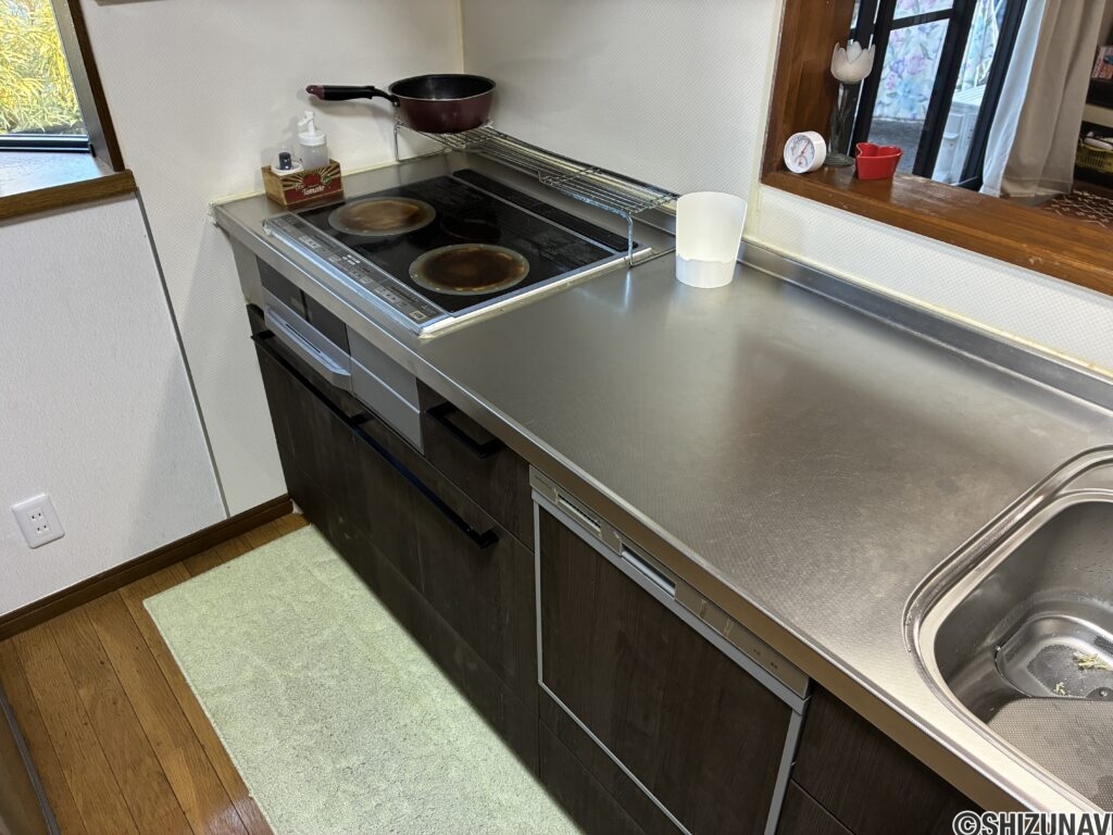 1階 キッチン③