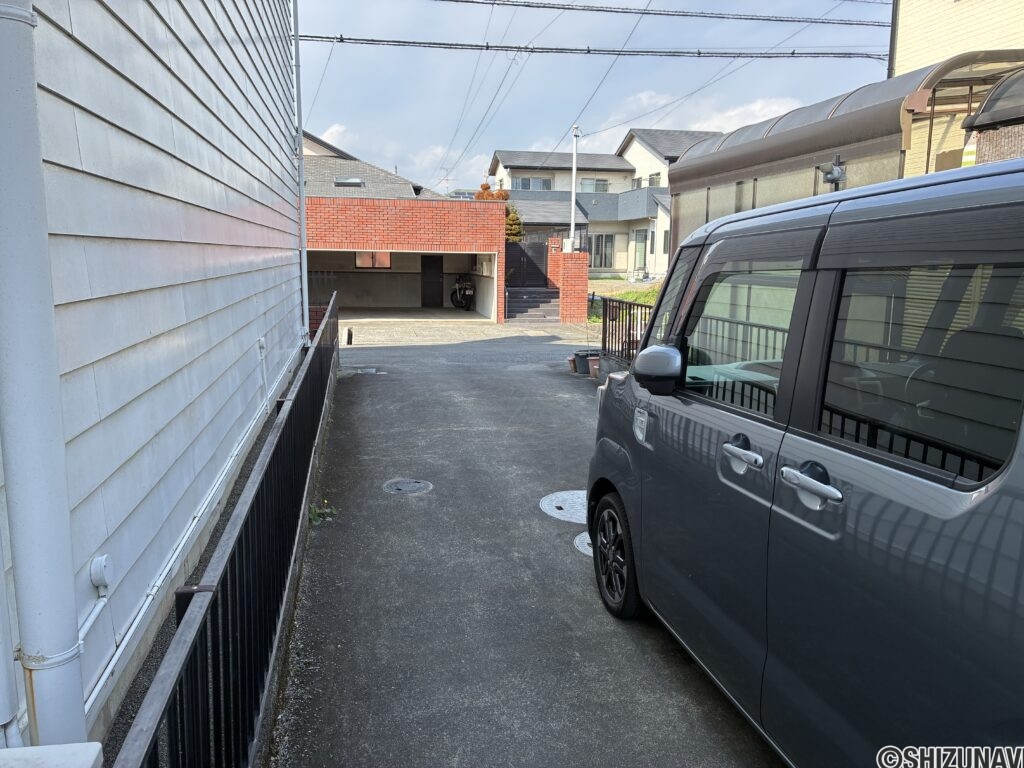 駐車場 縦列3台②