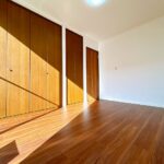 2階南側洋室　別角度です。