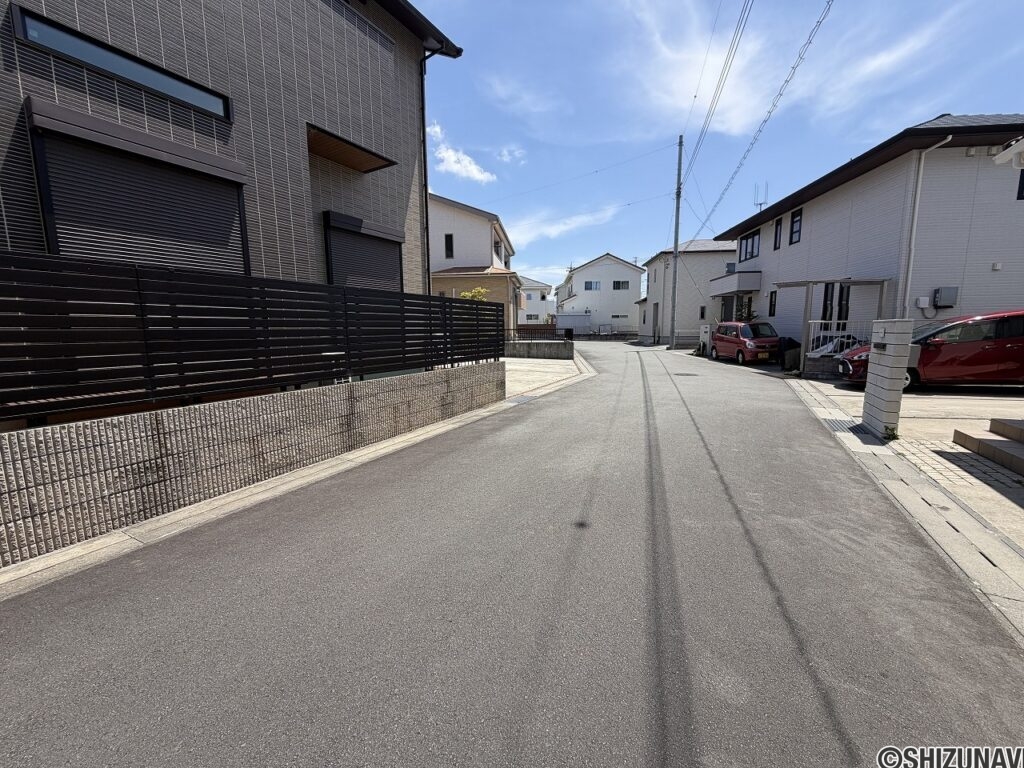 上土狩前面道路
