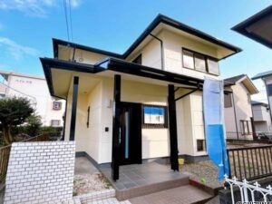 【外観別角度】外壁塗装、ベランダ塗装を行っています