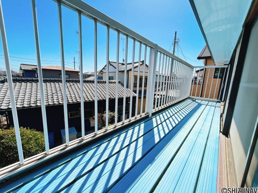 【バルコニー】