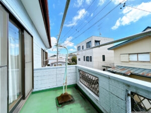 【バルコニー】防水塗装を行います。