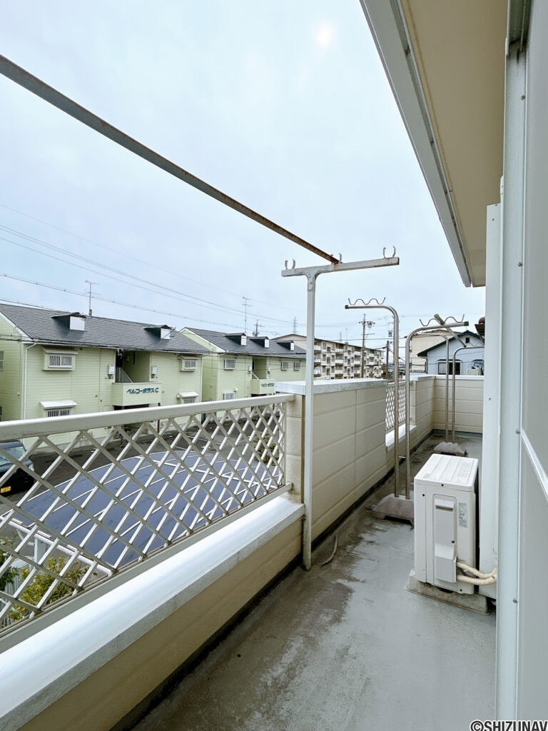 【バルコニー】
