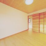 大岩2階6帖洋室