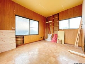 【リフォーム中/2階約6帖洋室（6/14撮影）】別角度